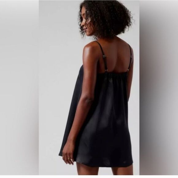NWOT Athleta Calm Cool Slip Dress. Black. - Picture 2 of 4